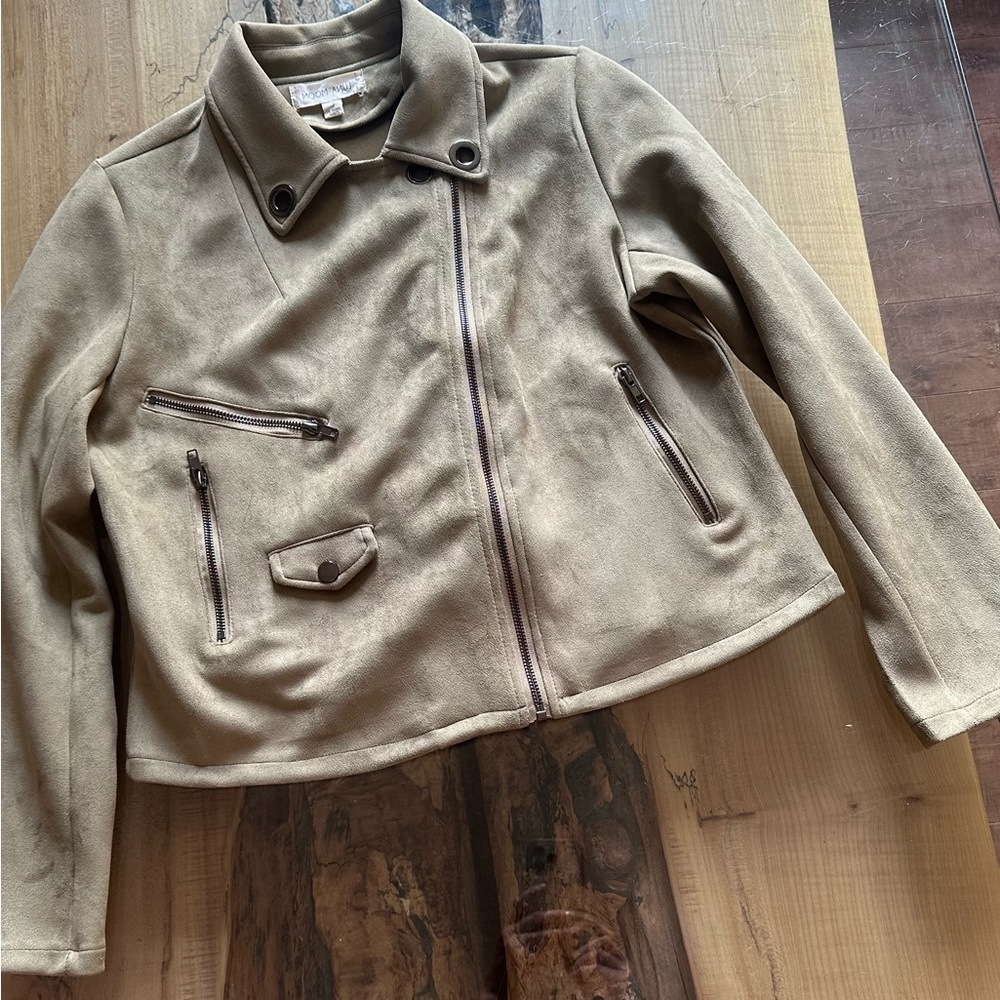 Luna Moon light Sage green Jacket.